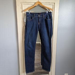 Levi's curvy cut 528 jeans
